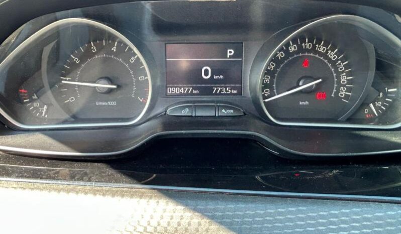 Peugeot 208 EAT6 / Tech Edition complet