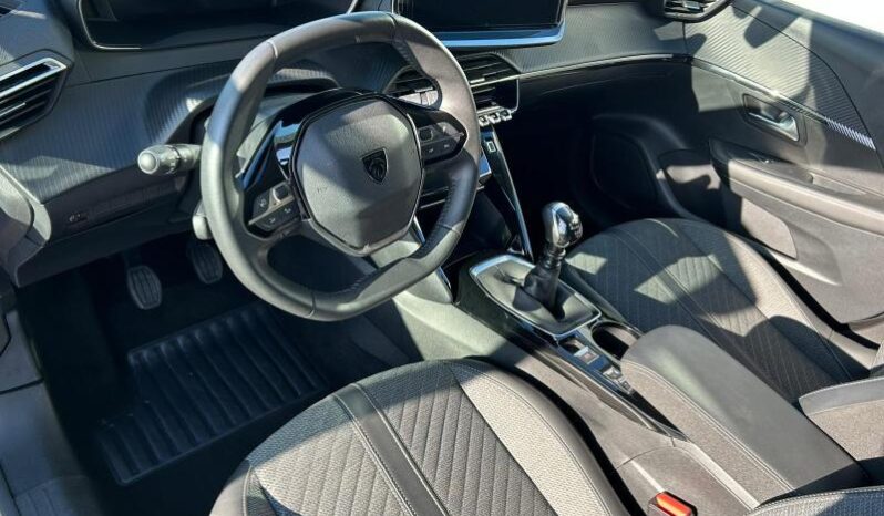 Peugeot 208 Allure / GPS / Carplay complet