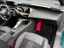 Peugeot 308 GT HYBRID complet