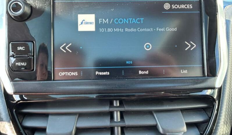 Peugeot 208 EAT6 / Tech Edition complet