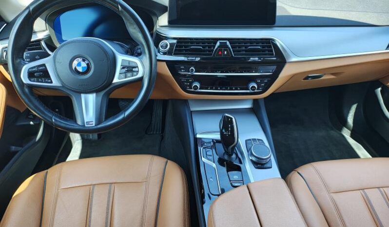 BMW Serie 5 518 Auto / Touring / Volant M complet