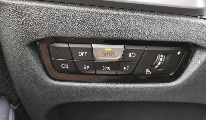 BMW Serie 3 318 Auto / Touring / Carplay complet