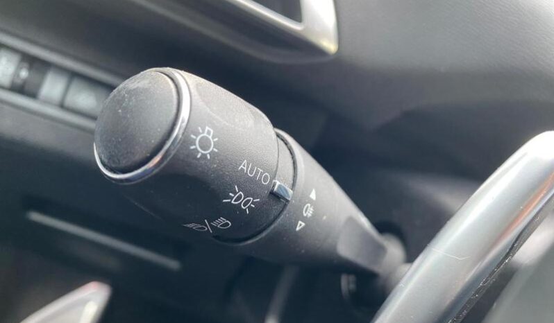 Peugeot 3008 Roadtrip / EAT8 complet