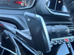 Peugeot 208 Allure / EAT8 / Carplay complet