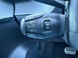 Peugeot 208 Allure / EAT8 / Carplay complet