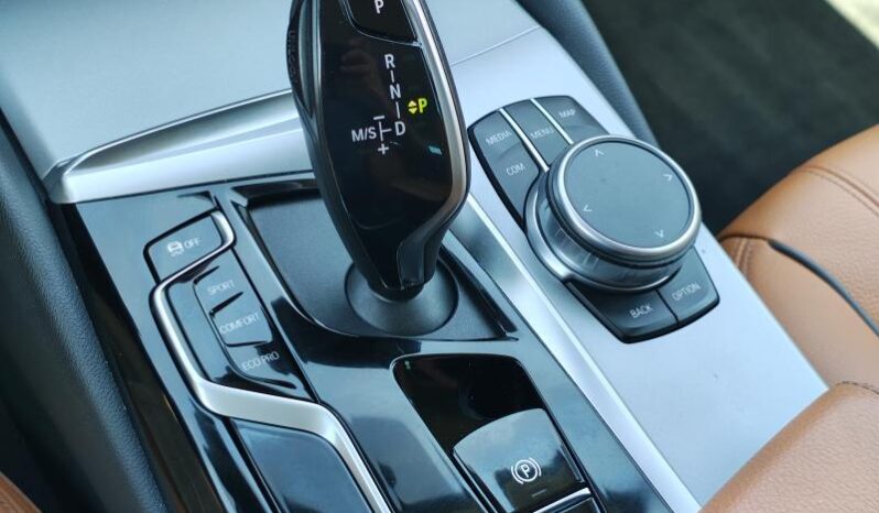 BMW Serie 5 518 Auto / Touring / Volant M complet