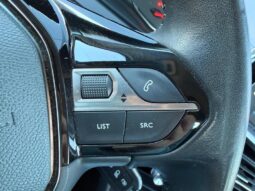 Peugeot 2008 Active / sièges chauffants / 130ch complet