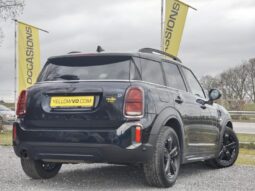 MINI Cooper D Countryman Auto / Sièges Sport / LED Headlights complet