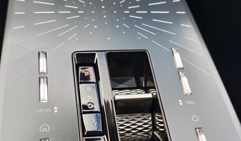 DS Automobiles N°8 LONG RANGE / JULES VERNE complet