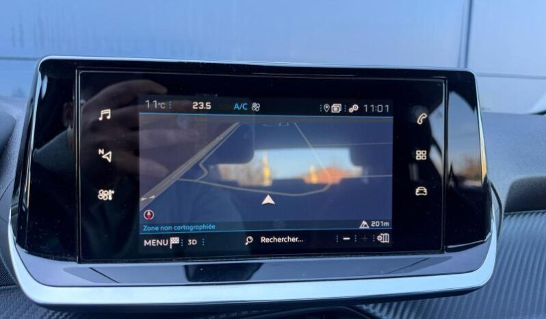 Peugeot 208 Allure / EAT8 / Carplay complet