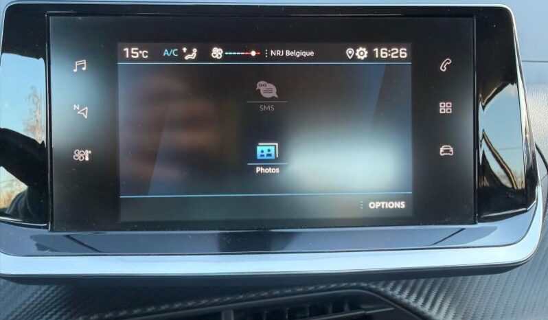 Peugeot 208 Active / 100ch / Carplay complet