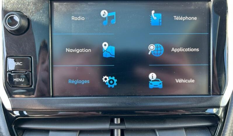 Peugeot 208 EAT6 / Tech Edition complet