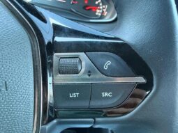 Peugeot 208 Allure / EAT8 / Carplay complet