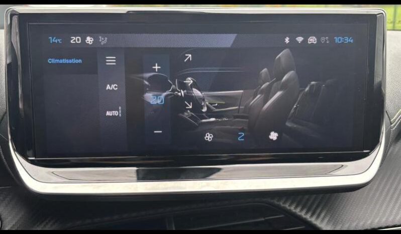 Peugeot 2008 GT / EAT8 / 130ch complet