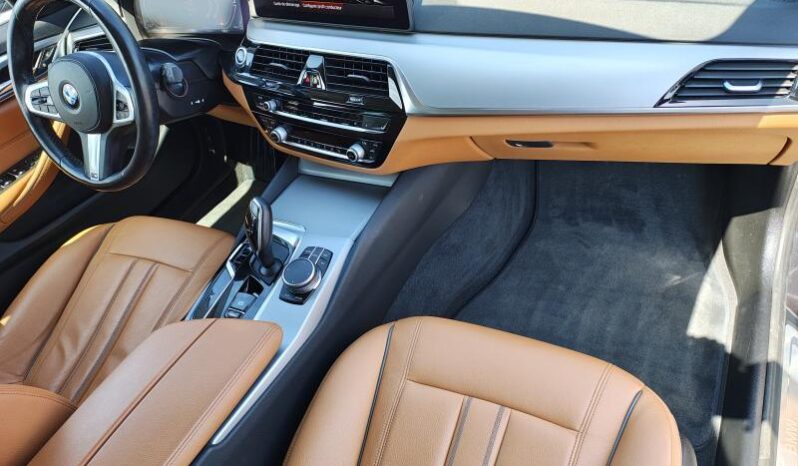 BMW Serie 5 518 Auto / Touring / Volant M complet