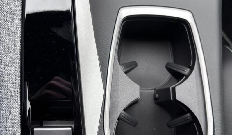 Peugeot 3008 325 Dual Motor / Launch Edition complet