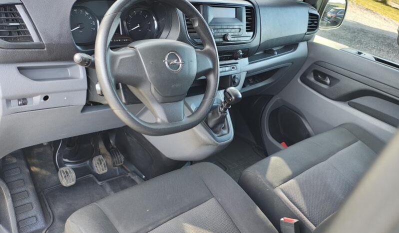 Opel Vivaro 145ch / porte échelle complet