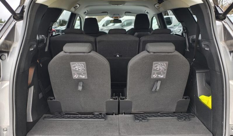 Peugeot 5008 Style / 7 places / 1.5 BlueHDI complet