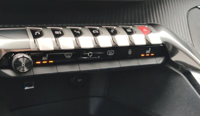 Peugeot 5008 Style / 7 places / 1.5 BlueHDI complet