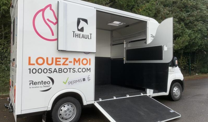 Peugeot Boxer Theault / Transport chevaux / complet