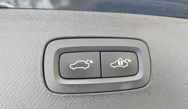 Volvo XC90 B5 Diesel / Momentum / AWD / 235ch complet