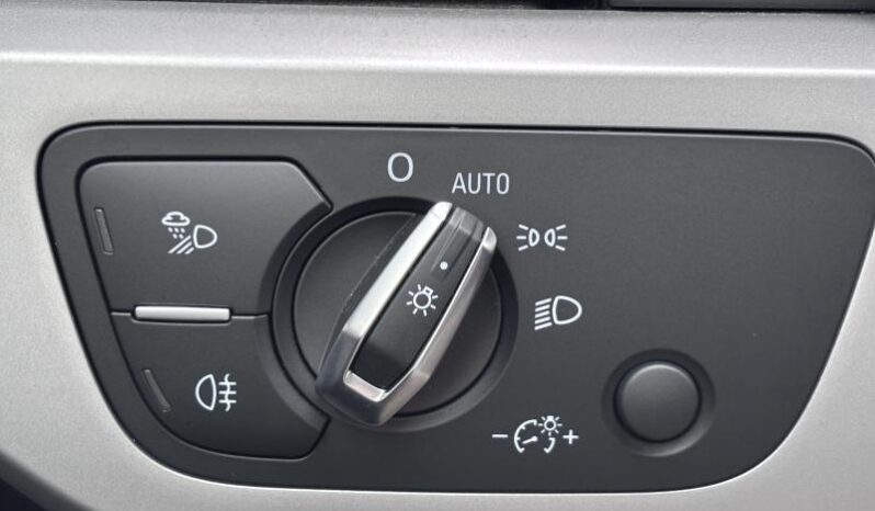 Audi A4 Avant / S-Line / S-Tronic / 35 TFSI complet