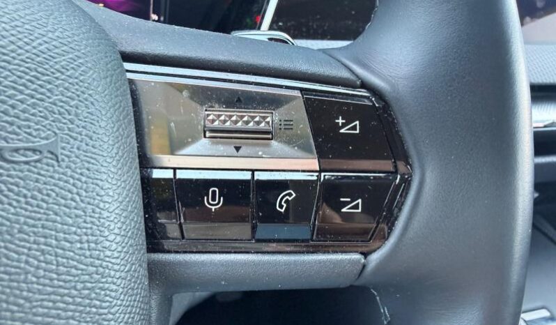 DS Automobiles DS 4 Bastille / 1.5 BlueHDi / EAT8 complet