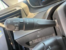 Peugeot 208 Allure / GPS / Carplay complet