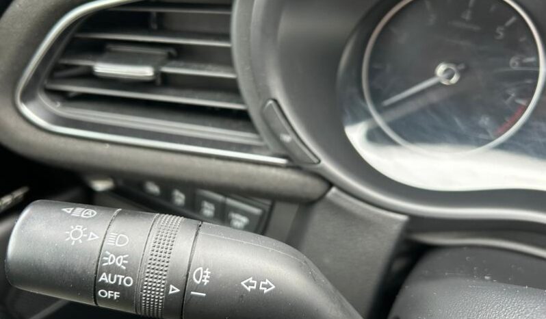 Mazda CX-30 E Skyactiv G / Nagisa complet