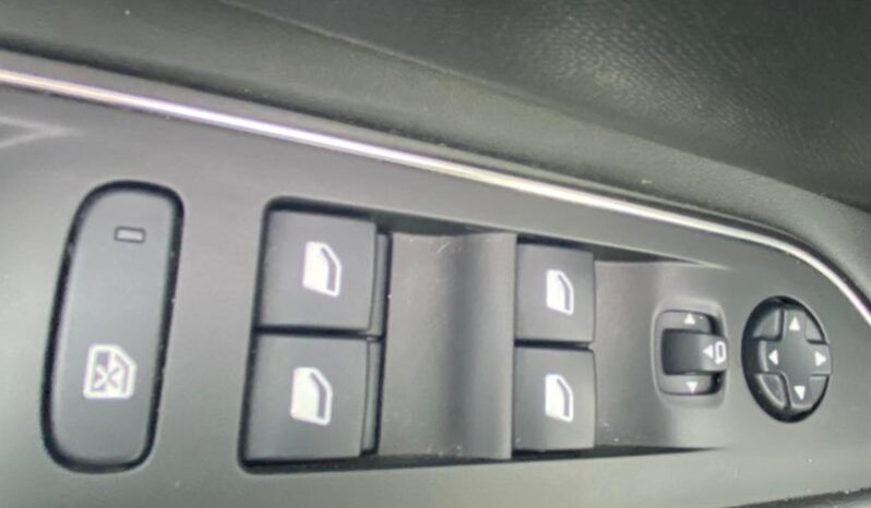 Peugeot 3008 Roadtrip / EAT8 complet