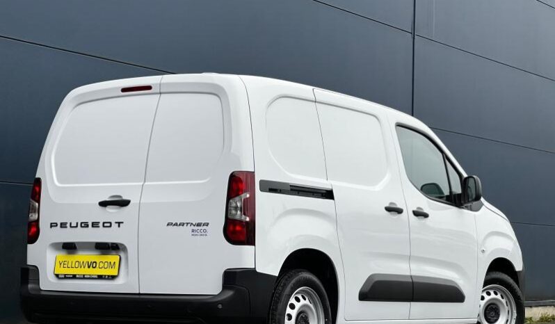 Peugeot Partner LIGHT STANDARD / EAT8 / 130ch complet