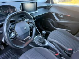 Peugeot 2008 Active / sièges chauffants / 130ch complet