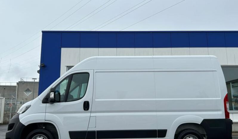 Peugeot Boxer L2H2 / 140ch / 2.2 BlueHDi complet