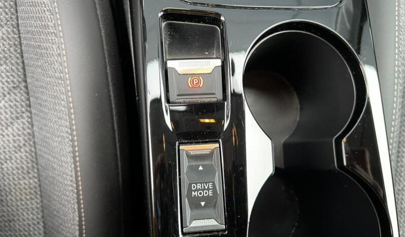 Peugeot 208 Allure / MHEV / E-DSC6 complet