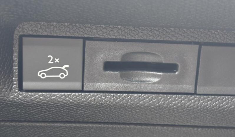 Peugeot 308 SW GT / e-DCS6 / SW / 145 complet