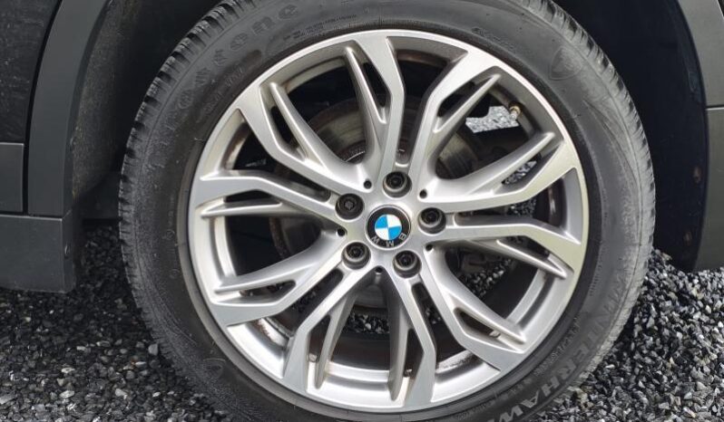 BMW Serie X X1 Sport Line / Auto / 18d complet