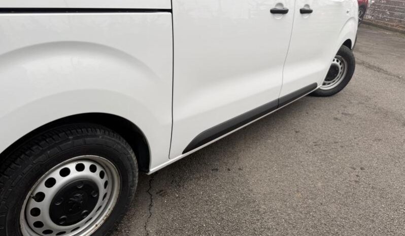 Peugeot Traveller Expert / 9 places / Caméra complet