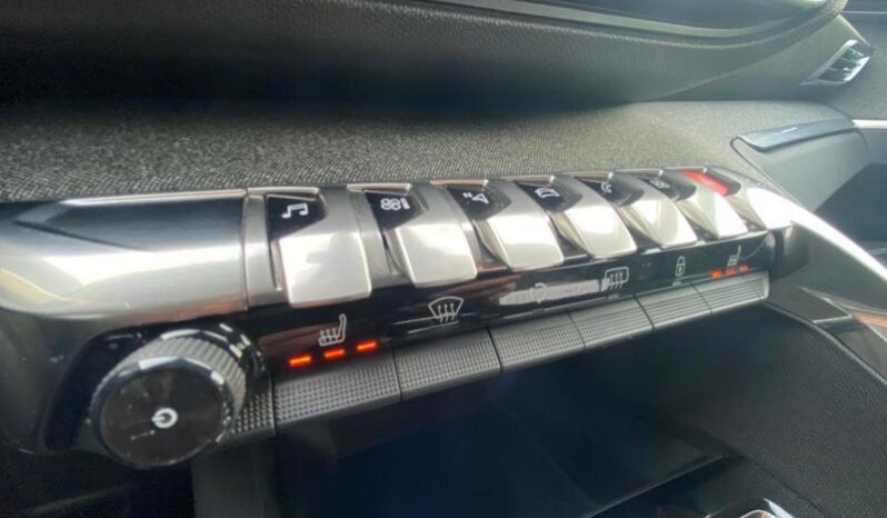 Peugeot 3008 Roadtrip / EAT8 complet