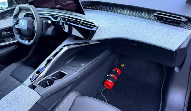 Peugeot 3008 GT / Hybrid 145 e-DSC6 complet