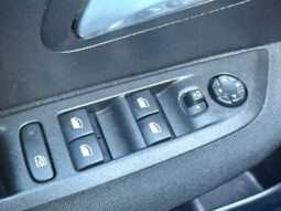 Peugeot 208 Active / 100ch / Carplay complet