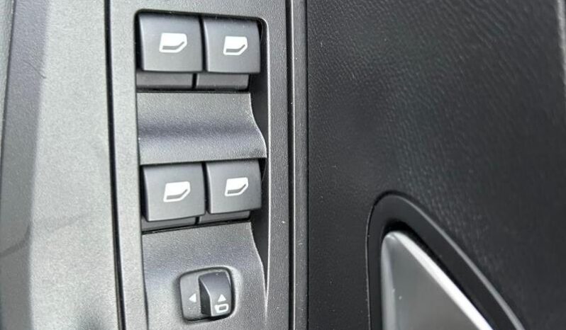 Peugeot 2008 Allure Pack / GPS complet