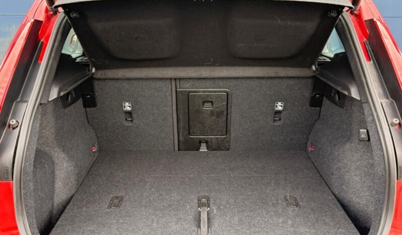 Volvo XC40 B3 / Mild Hybrid / Core complet