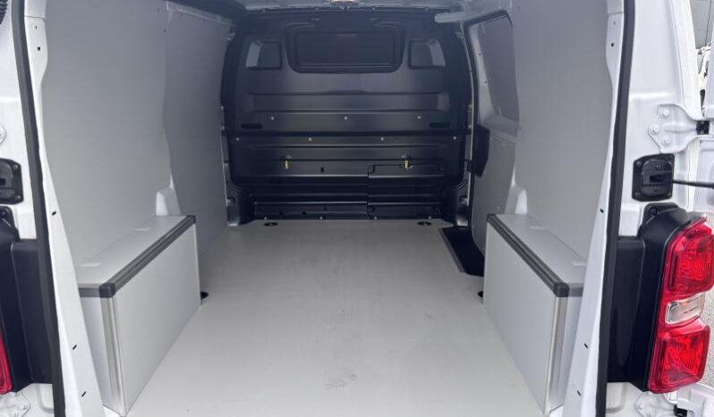 Citroen Jumpy Taille M / 2.0 BlueHDI / Carplay complet