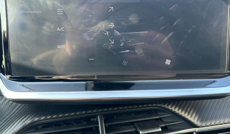Peugeot 2008 GT / E-DSC6 / MHEV / 136ch complet