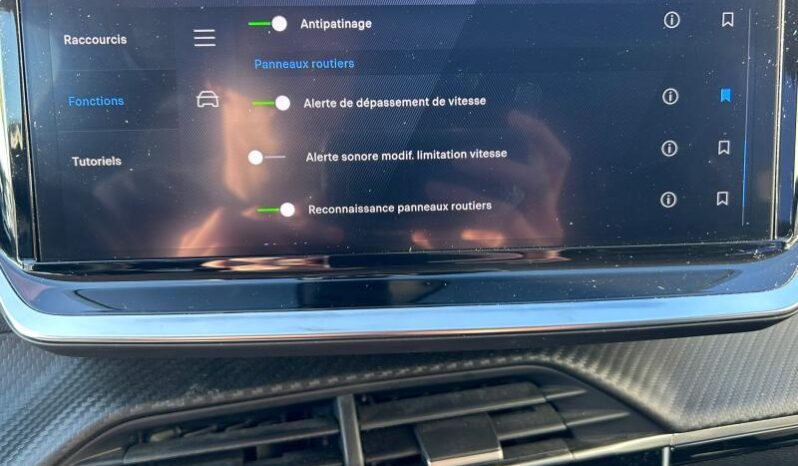 Peugeot 208 Allure / GPS / Carplay complet