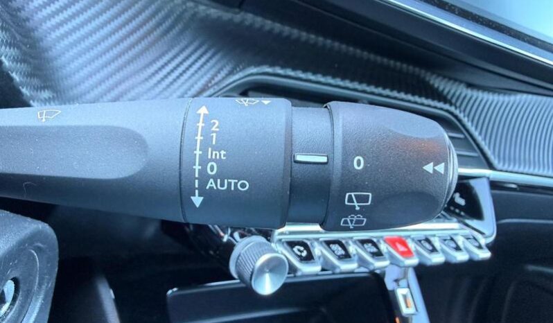 Peugeot 2008 Active / sièges chauffants / 130ch complet