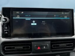 Peugeot Partner LIGHT STANDARD / EAT8 / 130ch complet