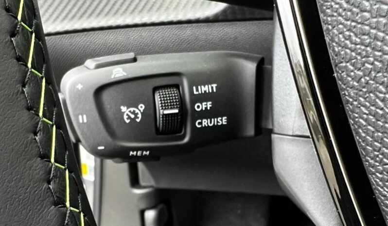 Peugeot 2008 GT / MHEV / E-DSC6 complet