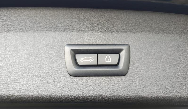 BMW Serie X X1 Sport Line / Auto / 18d complet