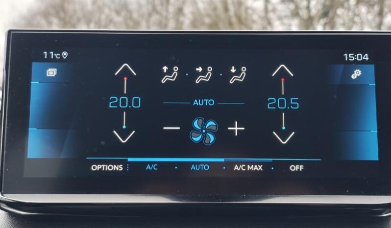 Peugeot 5008 Style / 7 places / 1.5 BlueHDI complet